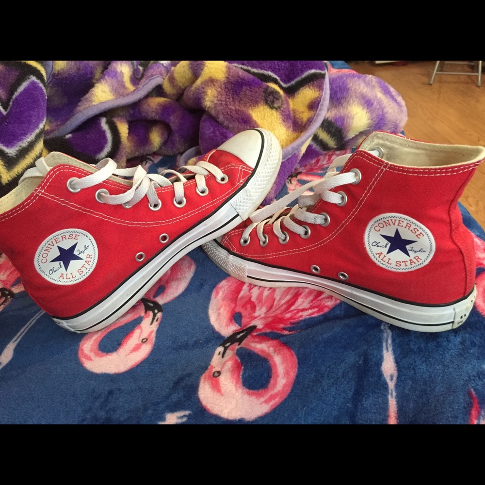 red hightop converse